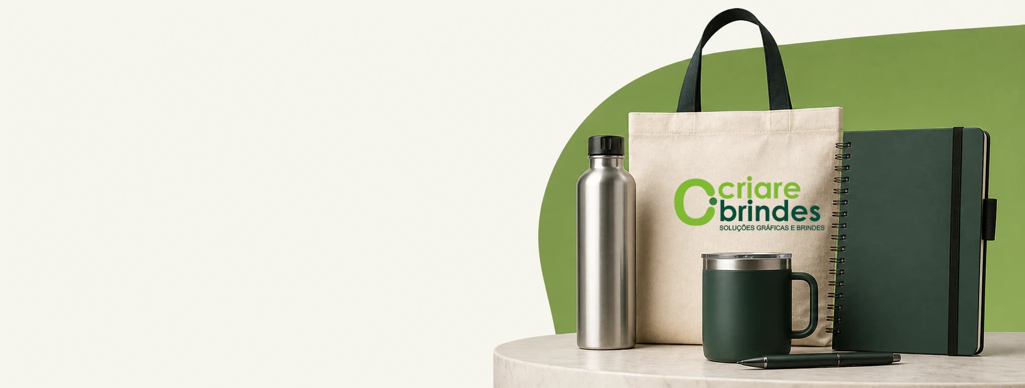 Bolsa personalizada, garrafa, copo térmico, caderno espiralado e caneta apresentados como opções de brindes corporativos